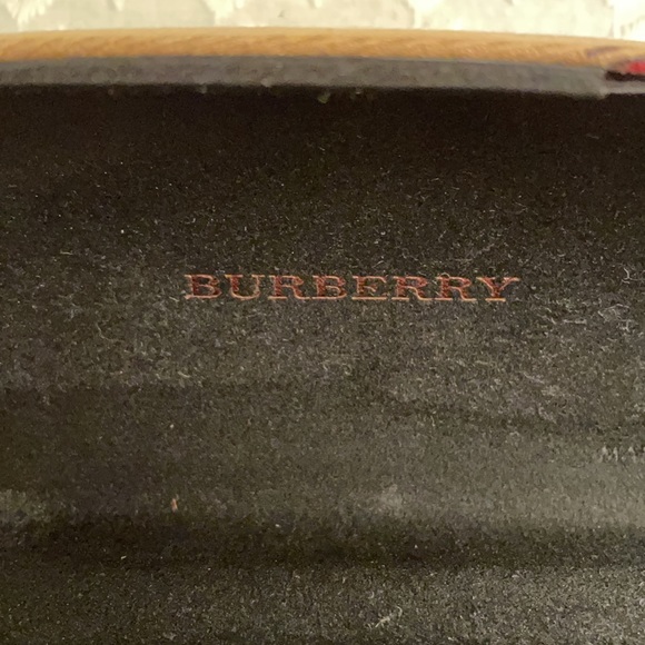 BURBERRY Eyeglass Case😎🥸🤓 - Picture 4 of 5